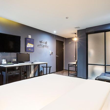 Dublin Hotel Puszan Kültér fotó
